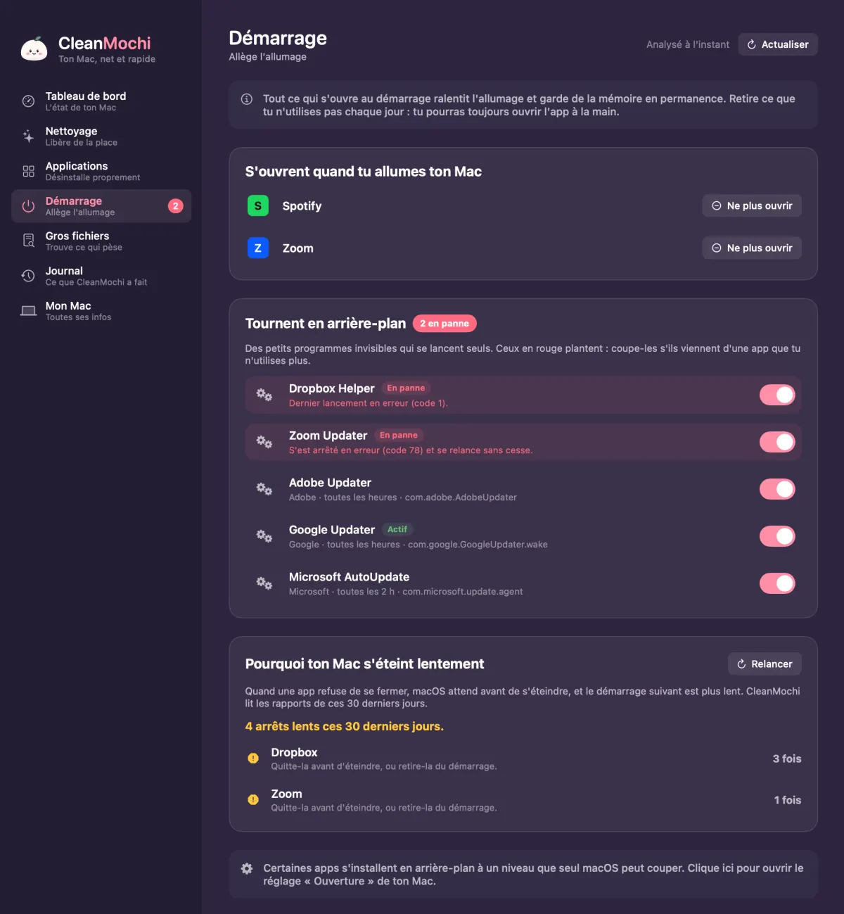 Écran Démarrage de CleanMochi : deux apps ouvertes à l'allumage, cinq programmes d'arrière-plan dont deux en panne, et les apps qui ont ralenti l'extinction.